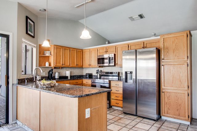 1480 W Canyon Shadows Lane, Tucson, AZ 85737