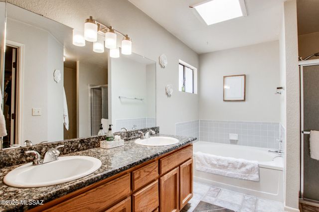 1480 W Canyon Shadows Lane, Tucson, AZ 85737