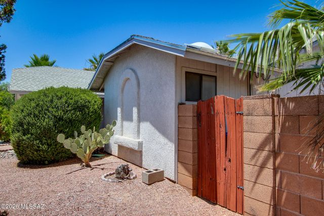 1480 W Canyon Shadows Lane, Tucson, AZ 85737