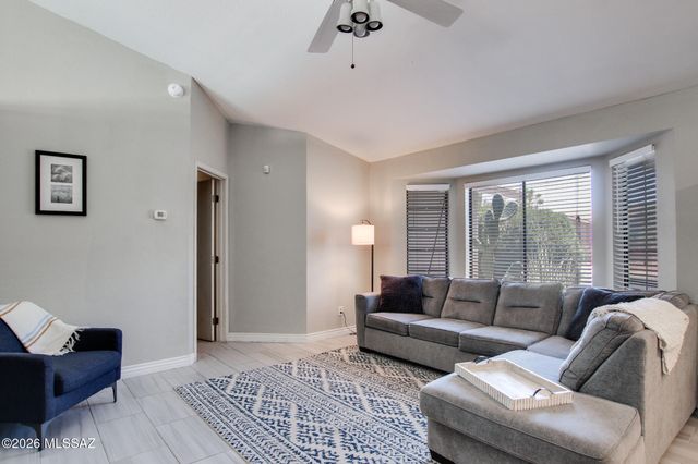 1480 W Canyon Shadows Lane, Tucson, AZ 85737