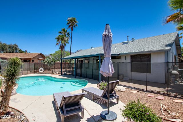 1480 W Canyon Shadows Lane, Tucson, AZ 85737