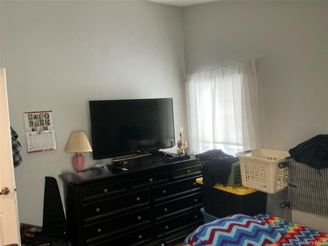 606 Birch Hollow Drive, Shirley, NY 11967