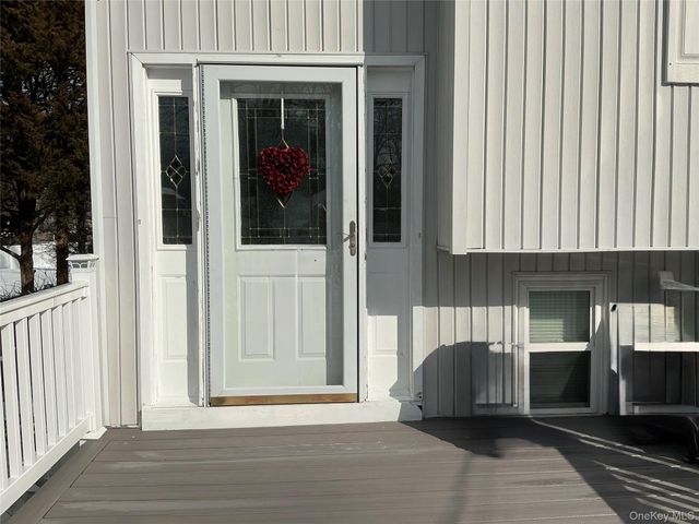 606 Birch Hollow Drive, Shirley, NY 11967