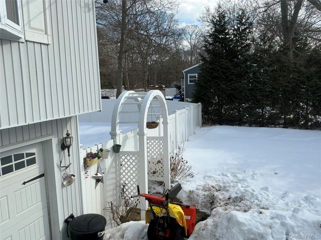 606 Birch Hollow Drive, Shirley, NY 11967