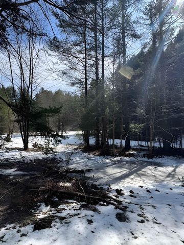 843 River Road, Troy, VT 05859