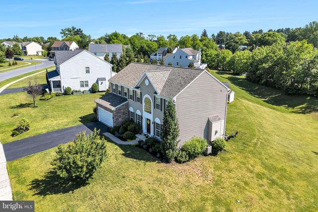 4161 BIRCHWOOD LN, Mechanicsburg, PA 17055
