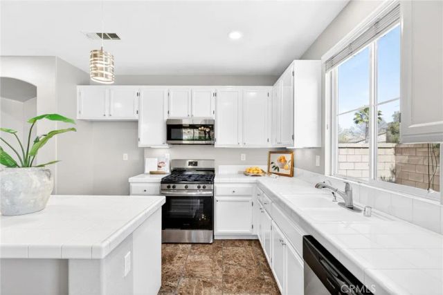 5905 Hope Street, Hemet, CA 92545