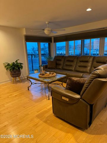 232 Hayes Court, Lavallette, NJ 08735