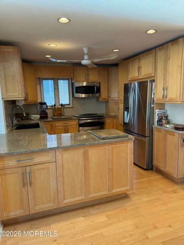 232 Hayes Court, Lavallette, NJ 08735