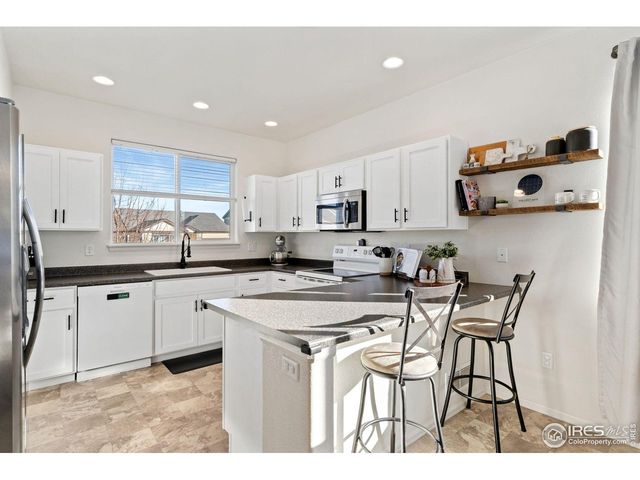 2004 Thundercloud Dr, Windsor, CO 80550