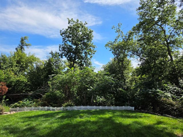 3334 Shasta Drive NE, Cedar Rapids, IA 52402