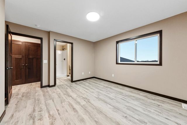 3200 Noble Drive, Mankato, MN 56001