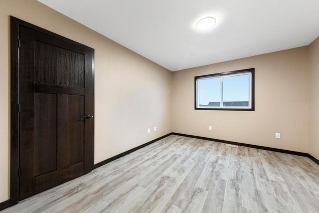 3200 Noble Drive, Mankato, MN 56001