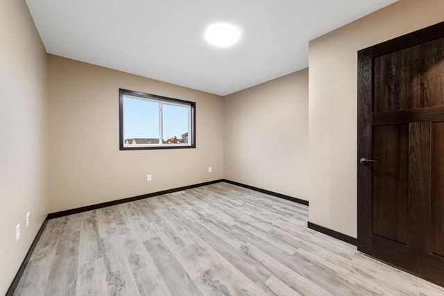 3200 Noble Drive, Mankato, MN 56001