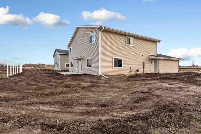 3200 Noble Drive, Mankato, MN 56001