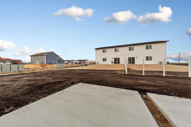 3200 Noble Drive, Mankato, MN 56001