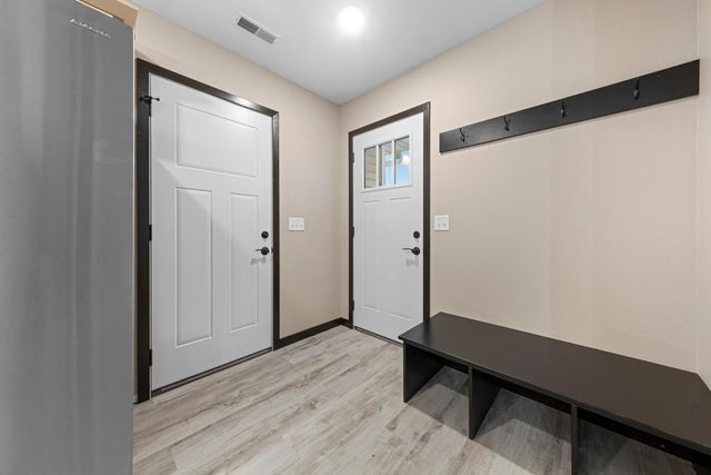 3200 Noble Drive, Mankato, MN 56001