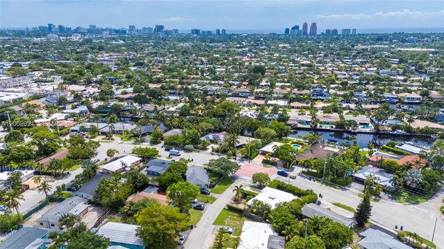 2115 NE 15th Avenue, Wilton Manors, FL 33305