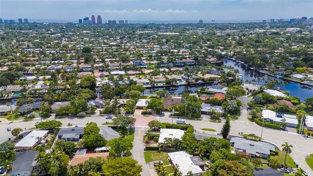 2115 NE 15th Avenue, Wilton Manors, FL 33305
