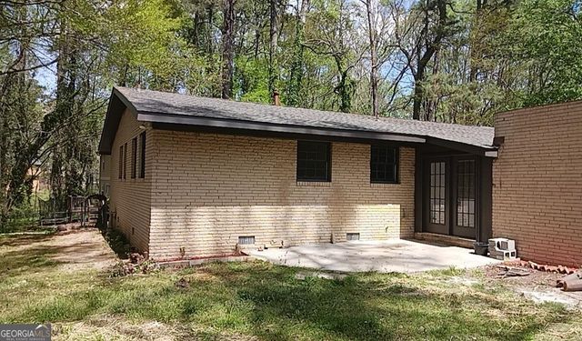 6820 Marlborough Circle S, South Fulton, GA 30349