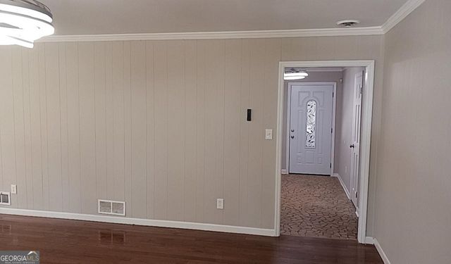 6820 Marlborough Circle S, South Fulton, GA 30349