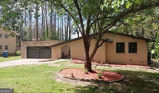 6820 Marlborough Circle S, South Fulton, GA 30349