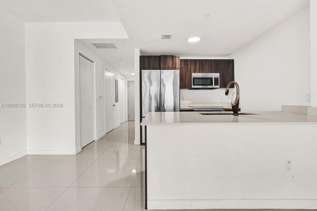 488 NE 18th Street 3105, Miami, FL 33132