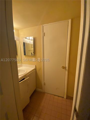 820 N Franklin Ave 820J, Homestead, FL 33034