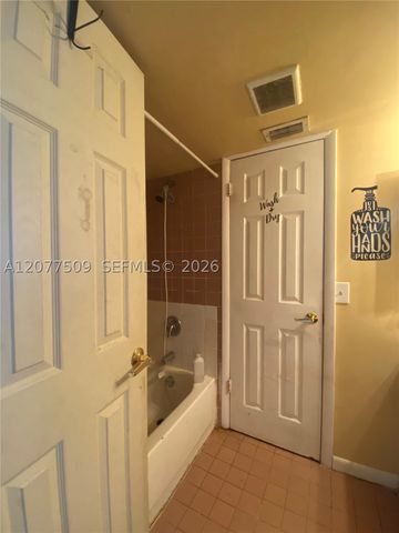 820 N Franklin Ave 820J, Homestead, FL 33034