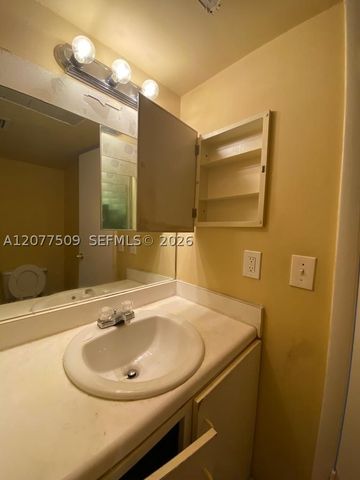 820 N Franklin Ave 820J, Homestead, FL 33034