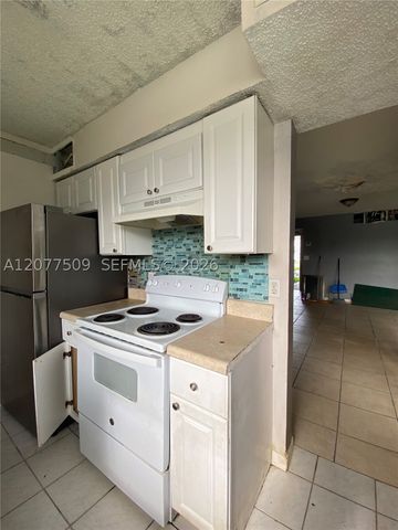 820 N Franklin Ave 820J, Homestead, FL 33034