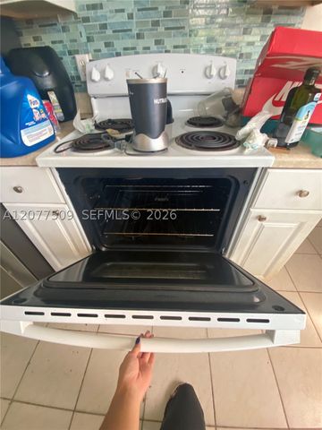 820 N Franklin Ave 820J, Homestead, FL 33034