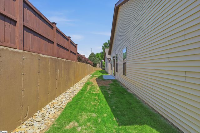 4 Litten Way, Greenville, SC 29615
