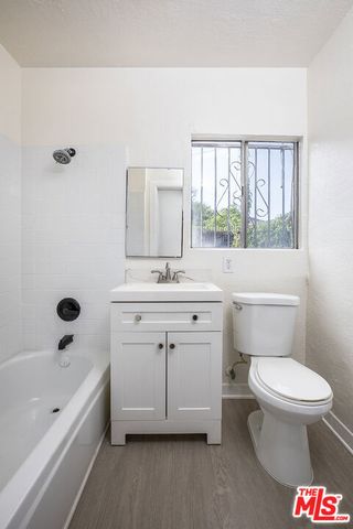 810 W 43rd Street, Los Angeles, CA 90037