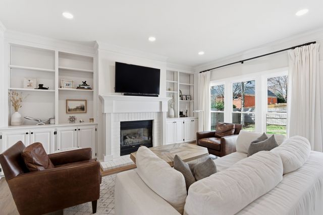 408 Chelsey Cv, Franklin, TN 37064