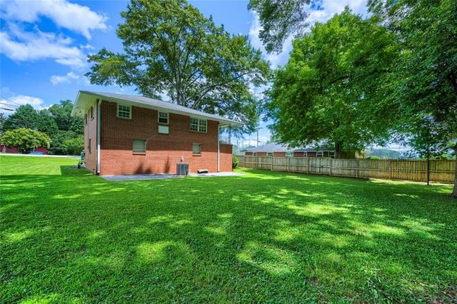 1 North Avenue, Hampton, GA 30228