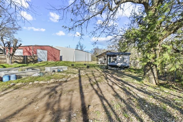 209 Pin Oak Drive, Pottsboro, TX 75076