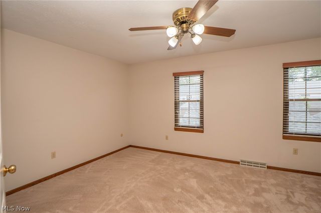 1836 Beechwood Avenue NE, North Canton, OH 44720