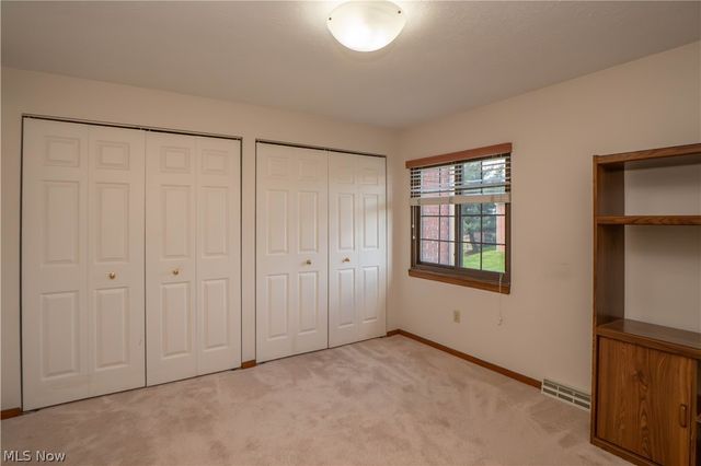 1836 Beechwood Avenue NE, North Canton, OH 44720
