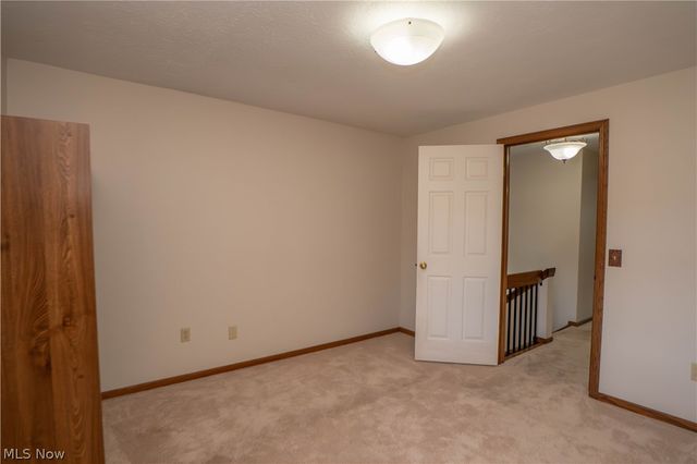 1836 Beechwood Avenue NE, North Canton, OH 44720