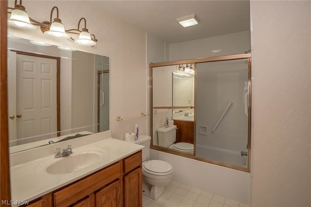 1836 Beechwood Avenue NE, North Canton, OH 44720