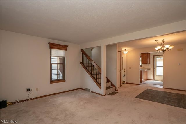 1836 Beechwood Avenue NE, North Canton, OH 44720