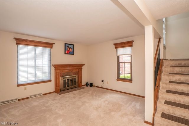 1836 Beechwood Avenue NE, North Canton, OH 44720