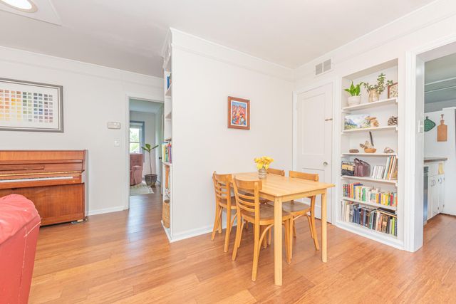 1807 Hiawatha Place, Ann Arbor, MI 48105