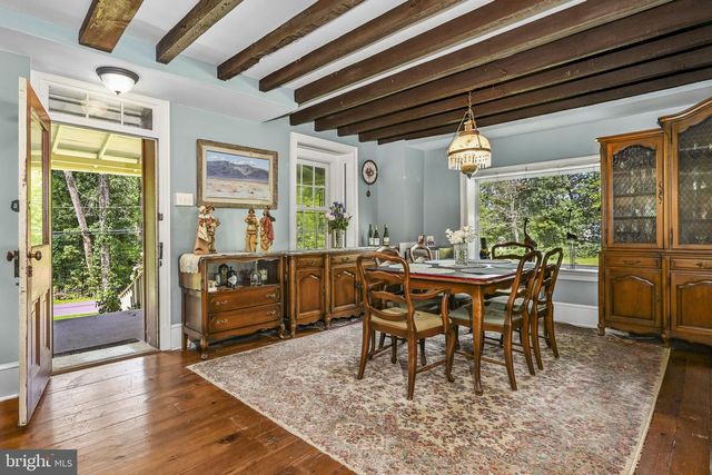 1272 HOLLOW RD, Chester Springs, PA 19425