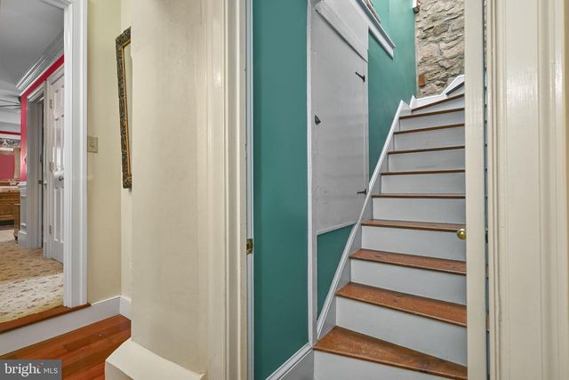 1272 HOLLOW RD, Chester Springs, PA 19425