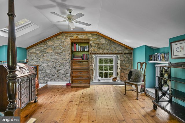 1272 HOLLOW RD, Chester Springs, PA 19425
