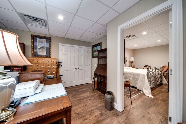 1111 Isaac Franklin Dr, Gallatin, TN 37066