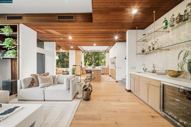 841 Kirkcrest Rd, Alamo, CA 94507