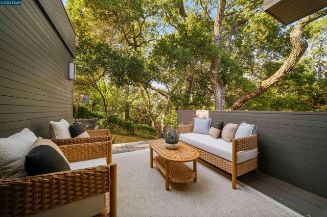 841 Kirkcrest Rd, Alamo, CA 94507